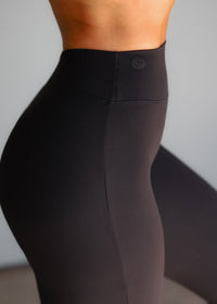 Lumi Bare Contour Legging - Carbon Black